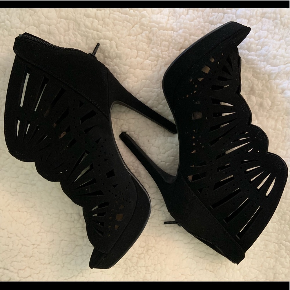 APT.9 Heels- never worn